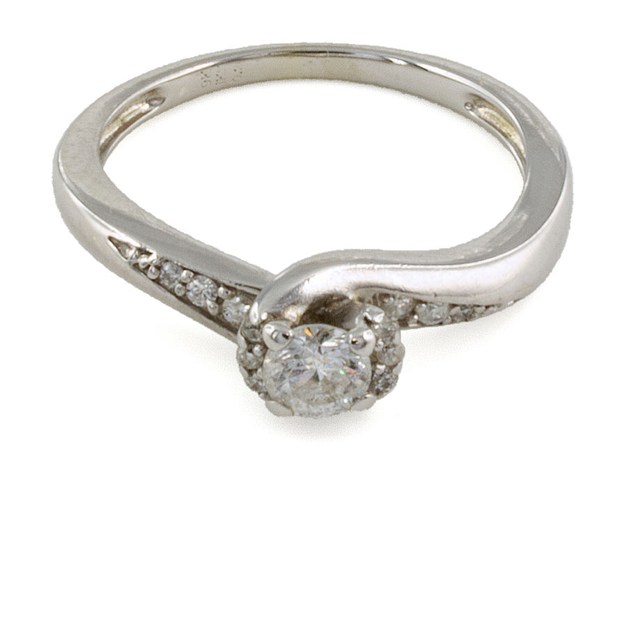 9ct white gold Diamond Ring size J